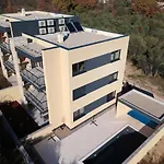 Exklusive Mit Pool Bis 7 Personen Nur 60 M Vom