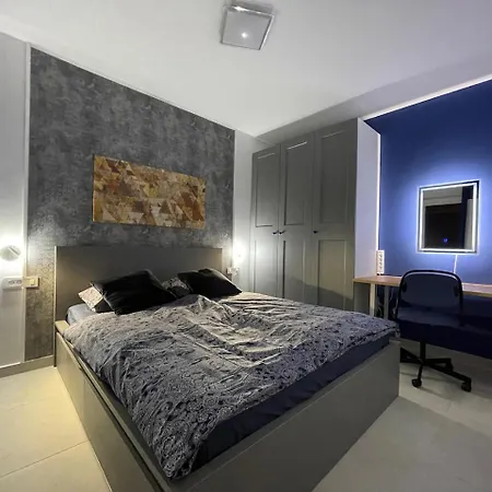 아파트 Exklusive Mit Pool Bis 7 Personen Nur 60 M Vom *