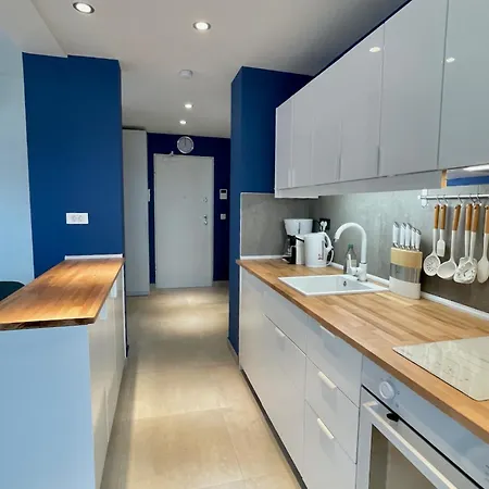 아파트 Exklusive Mit Pool Bis 7 Personen Nur 60 M Vom 마슬레니차