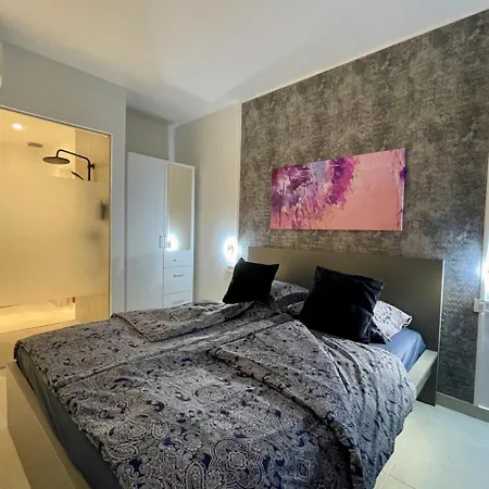 아파트 Exklusive Mit Pool Bis 7 Personen Nur 60 M Vom *