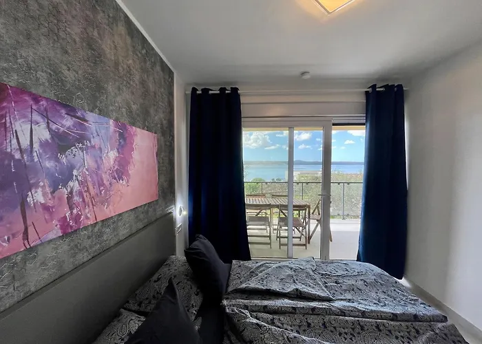 Exklusive Mit Pool Bis 7 Personen Nur 60 M Vom